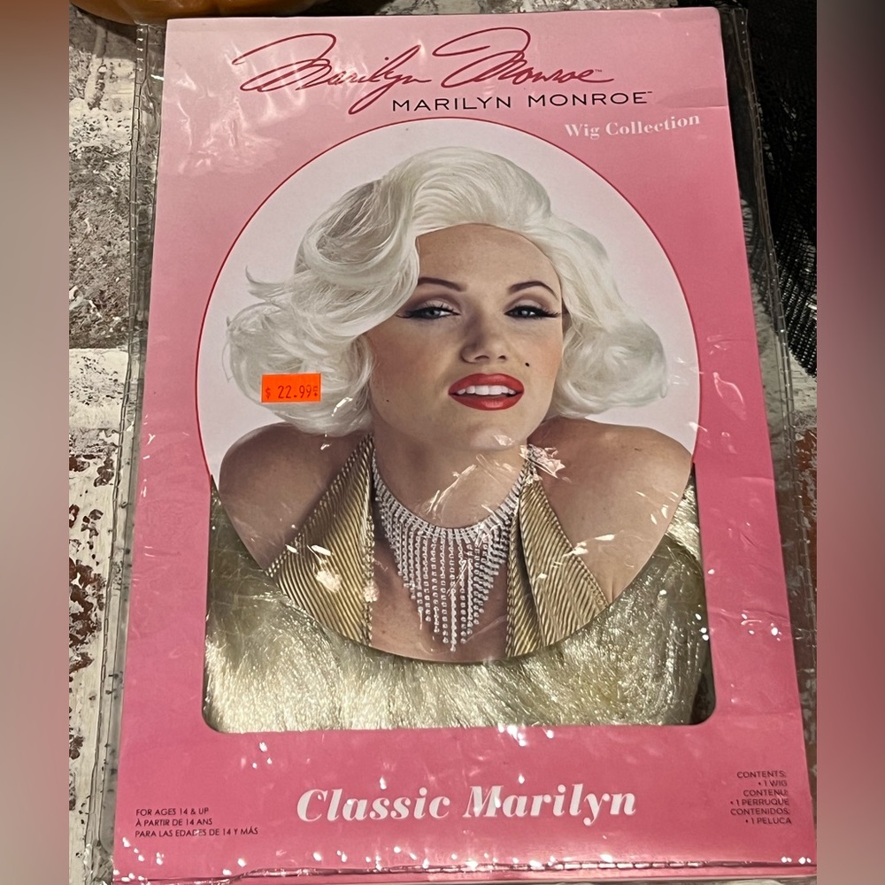 Marilyn Monroe Wig Collection Classic Marilyn Brand New Wig Blonde
